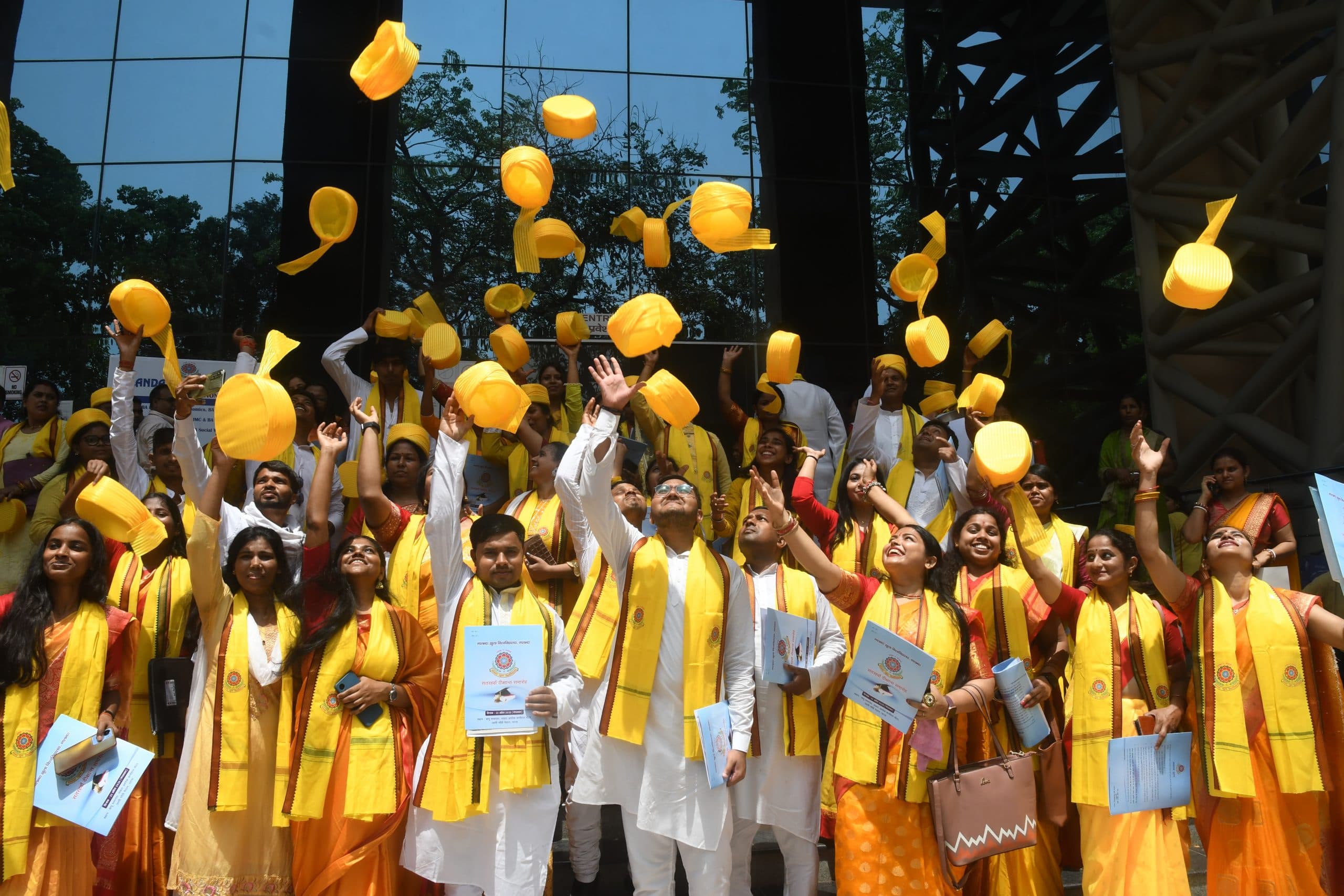 जीवन का उद्देश्य सुख की नहीं, ज्ञान की प्राप्ति है : राज्यपाल