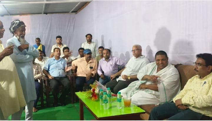 पूर्व कृषि मंत्री से मिले मुख्य अवर सचिव अबू बकर सिद्दीकी, दी सांत्वना