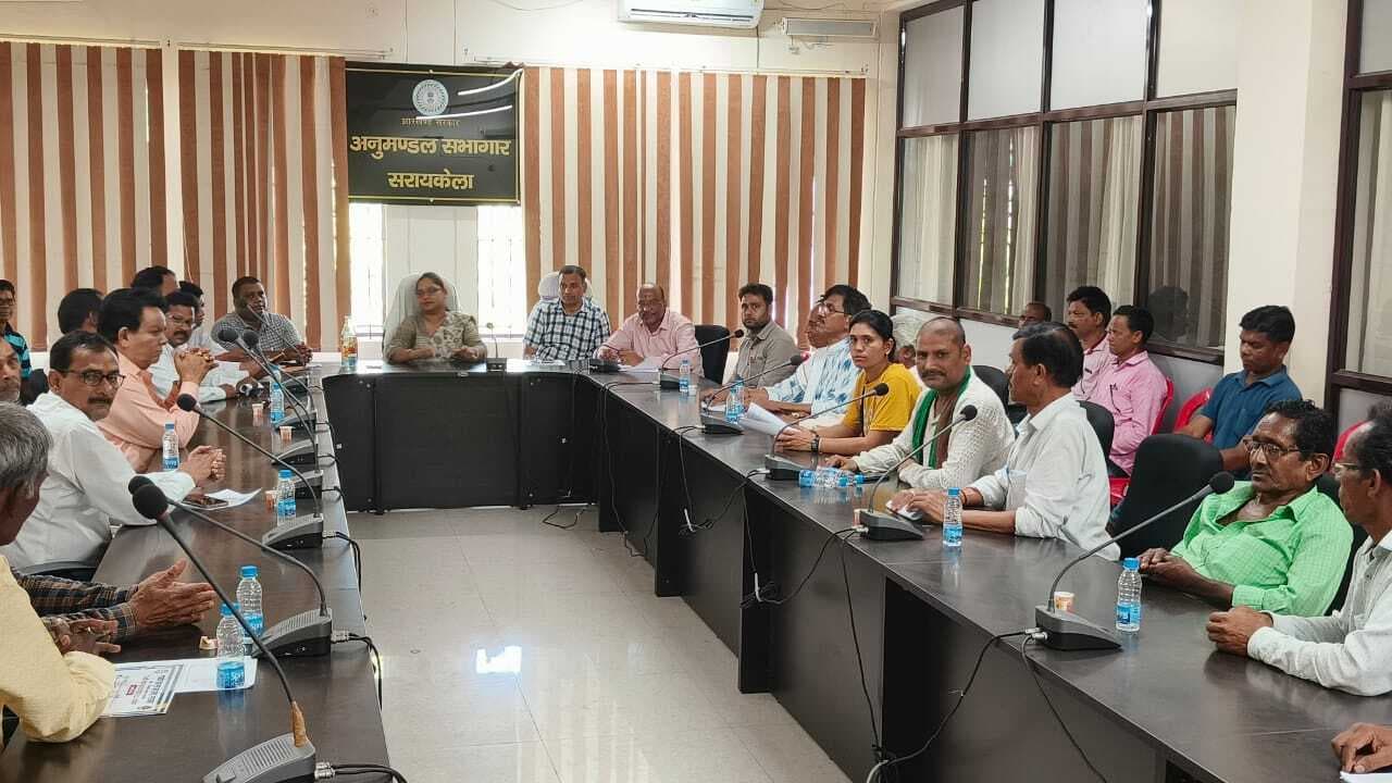 Seraikela News : छऊ कलाकारों की होगी डिजिटल पहचान, डाटाबेस से मिलेगा सम्मान