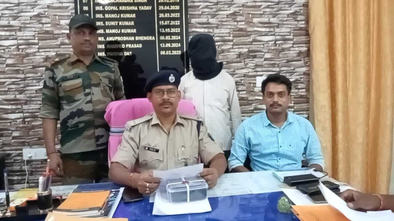 पुलिस ने 160 ग्राम गांजा के साथ एक व्यक्ति को किया गिरफ्तार