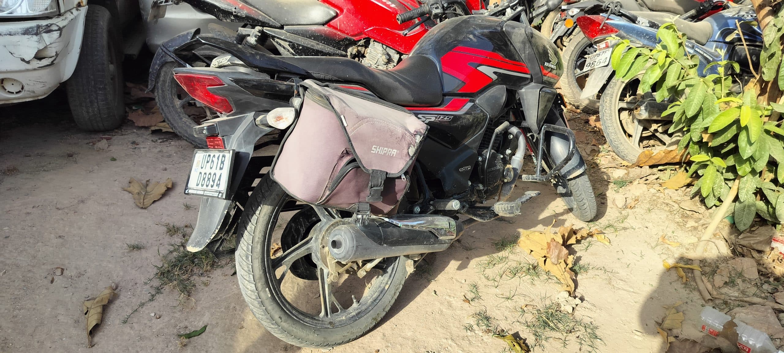 Kaimur News : "2.5 करोड़ की हेरोइन के साथ यूपी के दो तस्कर गिरफ्तार, दो बाइेंक जब्त