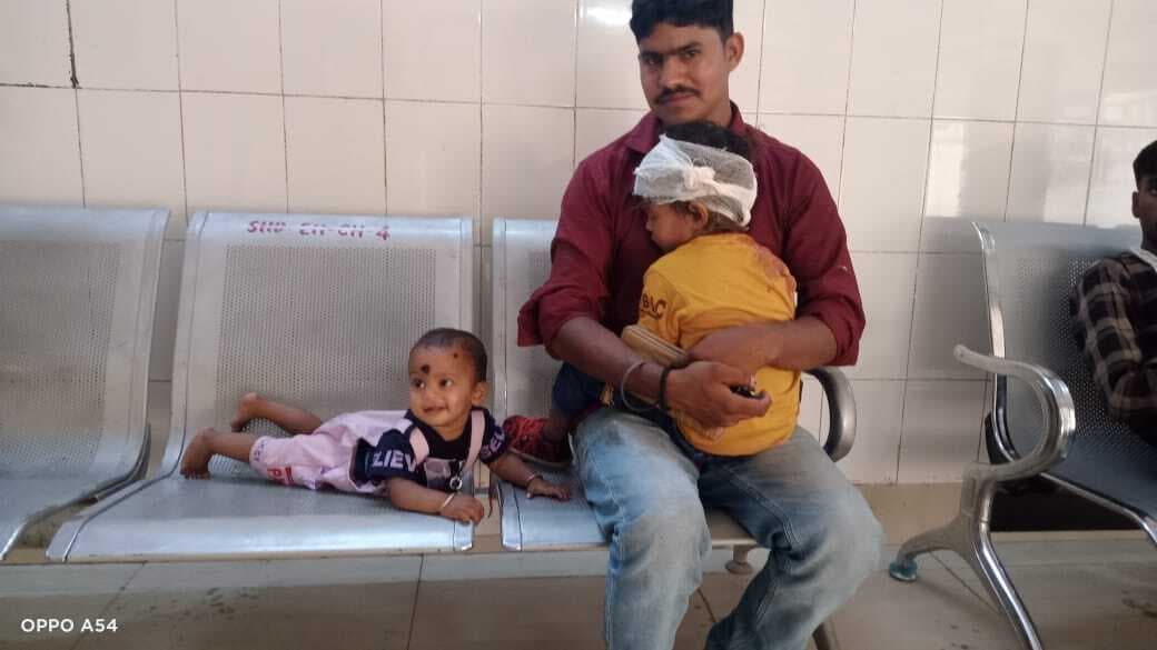 Deoghar news : पति-पत्नी समेत तीन गंभीर रूप से जख्मी, नवजात सुरक्षित