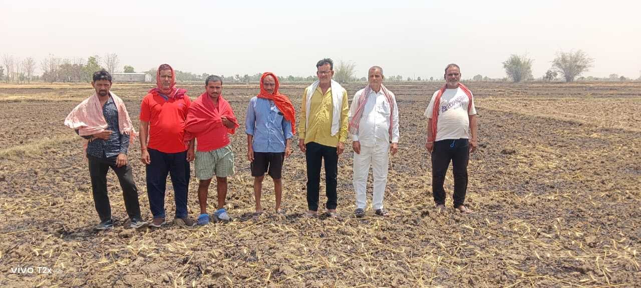 Aurangabad News : उसरूमभां में असामाजिक तत्वों ने फसल में लगायी आग,