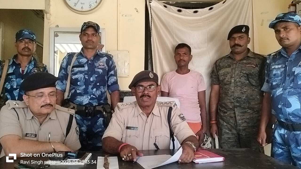 Motihari:भुजा दुकानदार की चाकू मारकर हत्या, भाई घायल