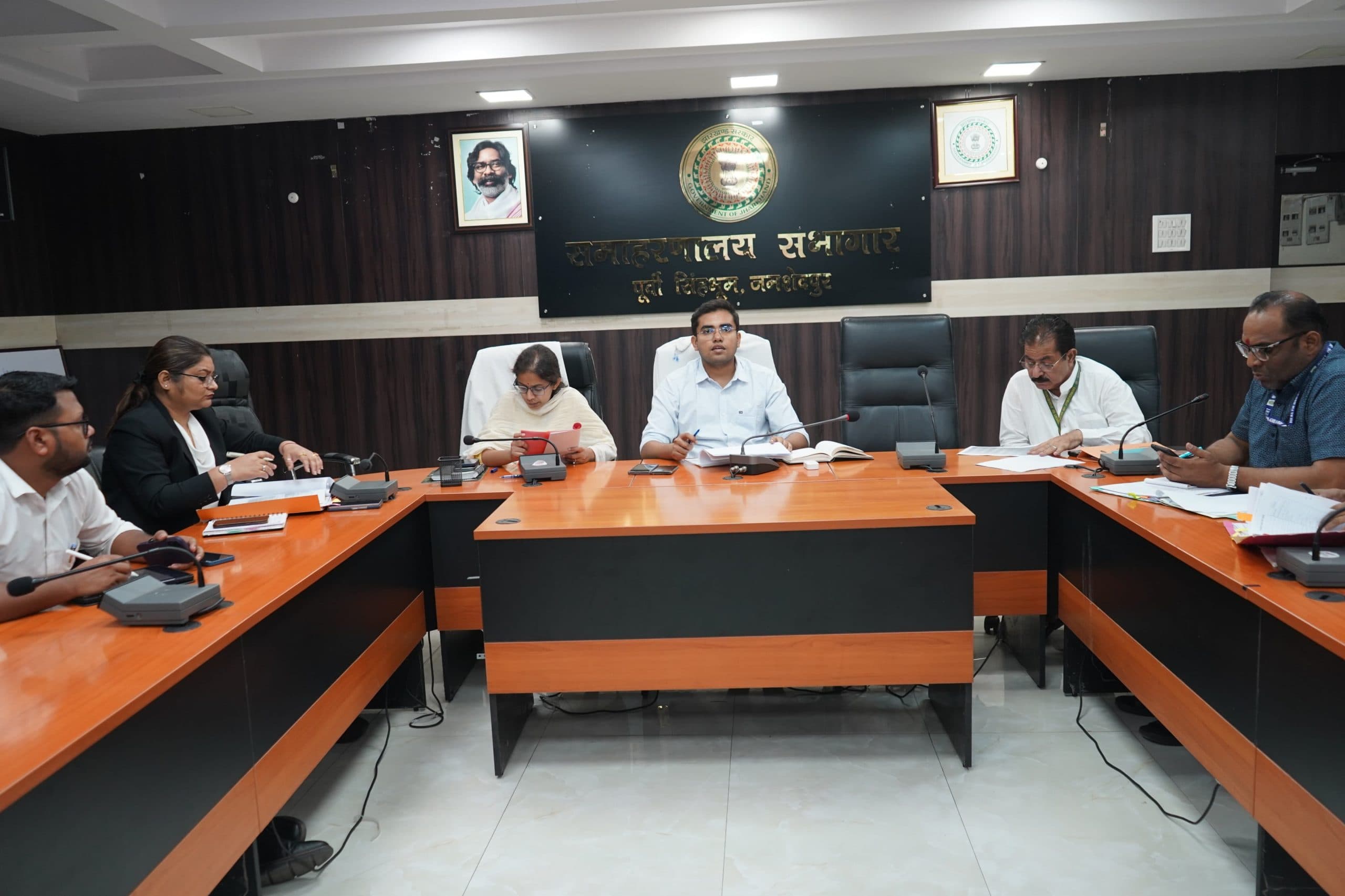 Jamshedpur news. जिले में खुलेंगे तीन नये अल्ट्रा साउंड सेंटर और चार ने बदले अपने नाम, 12 आवेदन निरस्त