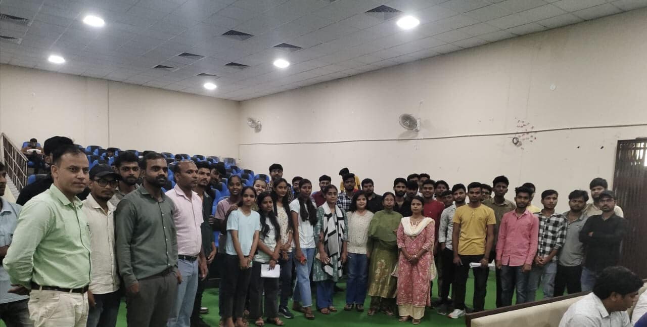 बैठक में कई मुद्दों पर की गयी चर्चा