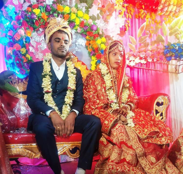 वरमाला के बाद दुल्हन प्रेमी संग हुई फरार, बरात लेकर लौटा दुल्हा