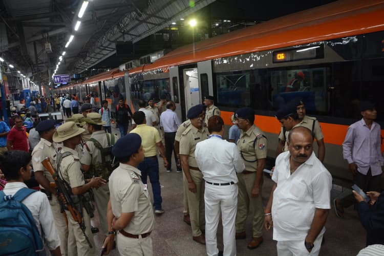 Patna News : पटना से जयनगर तक 340 रुपये में नमो भारत ट्रेन से यात्रा