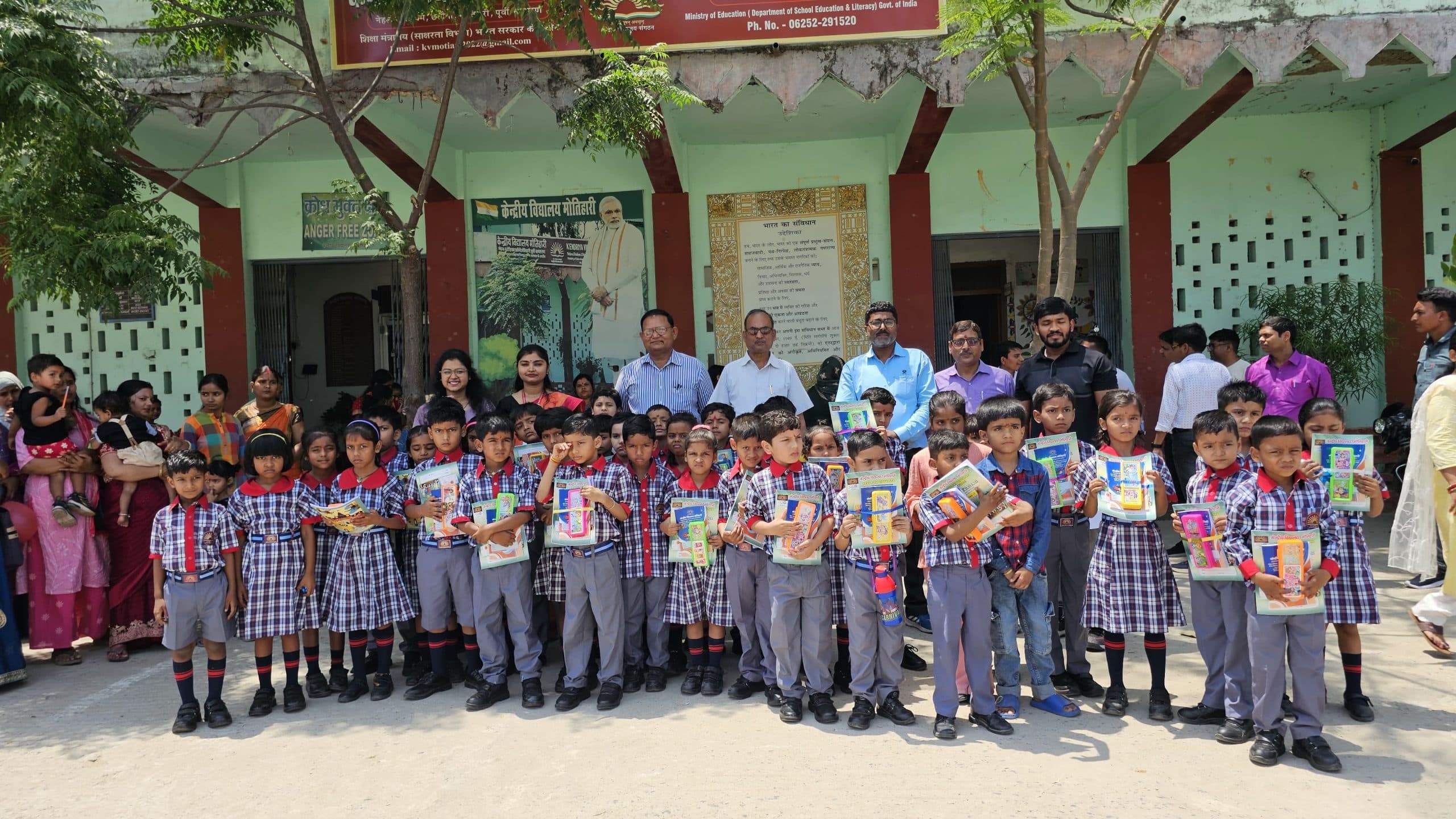 Motihari : केवि में कक्षा प्रथम के छात्र-छात्राओं के लिए हुआ विद्या प्रवेश कार्यक्रम