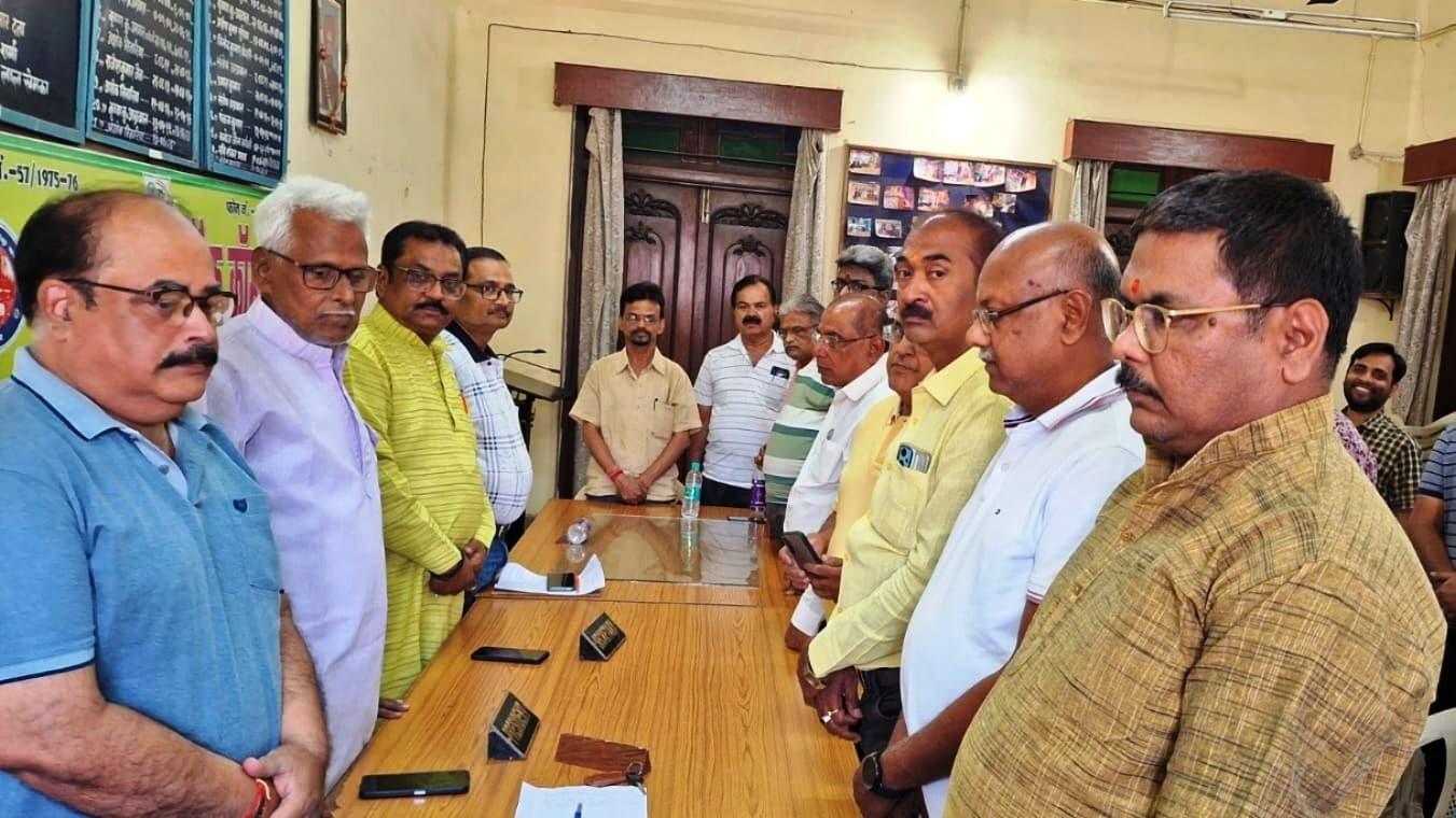 पहलगाम घटना के विरोध में चैम्बर ऑफ़ कॉमर्स ने किया आज मुंगेर बंद का आह्वान