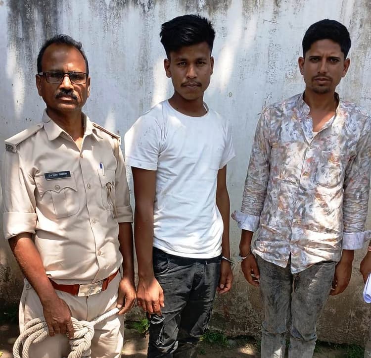 समस्तीपुर का दो हथियार तस्कर पिस्टल व कारतूस के साथ मुंगेर में गिरफ्तार