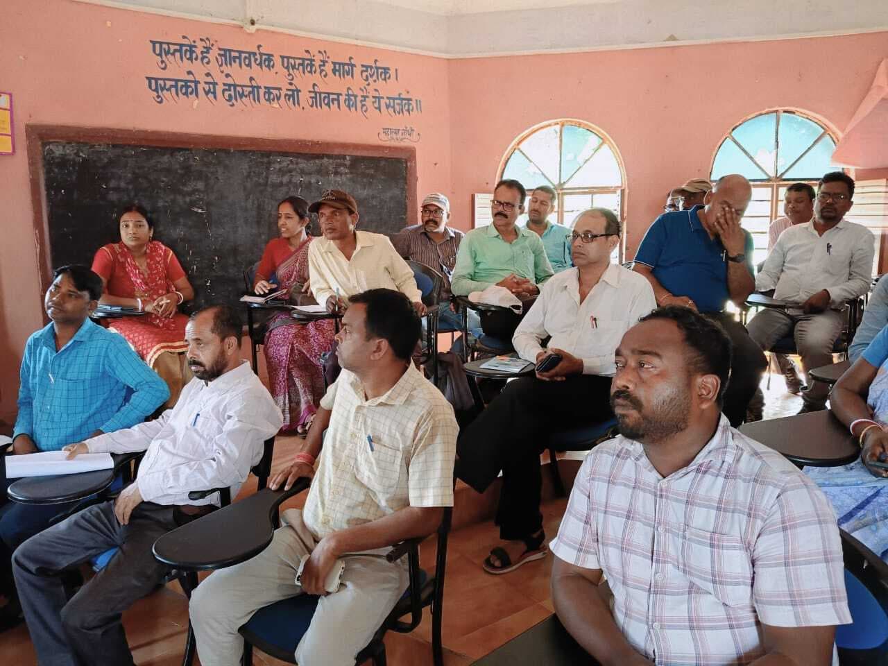 अभियान चलाकर शतप्रतिशत बच्चों का करायें नामांकन : एडीपीओ