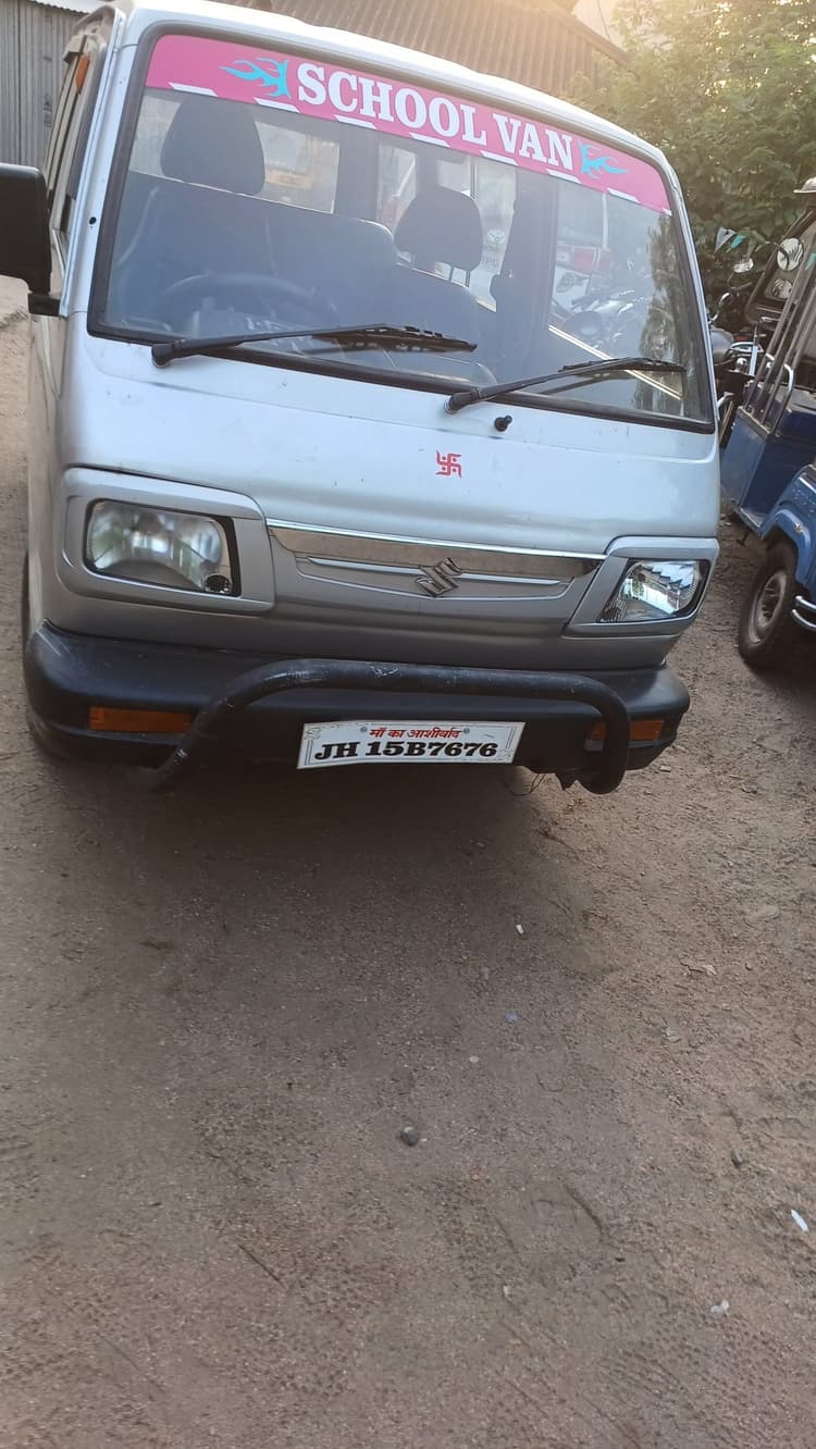 Deoghar news : मेडिकल दुकान से चोरी हुई दवाइयां बरामद, वैन पर सवार तीन संदिग्ध हिरासत में