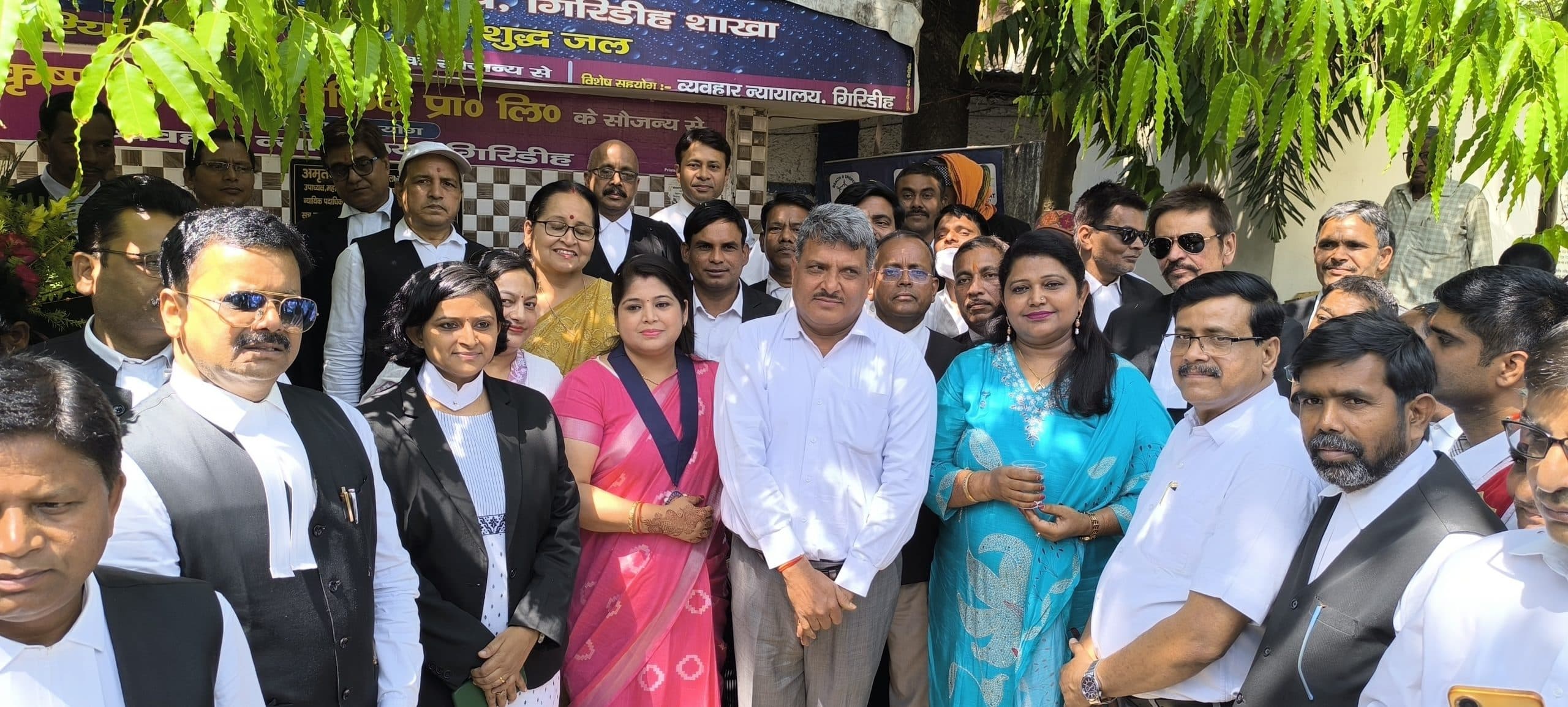 Giridih News : इनर व्हील क्लब ऑफ गिरिडीह सनशाइन ने लगाया वाटर कूलर