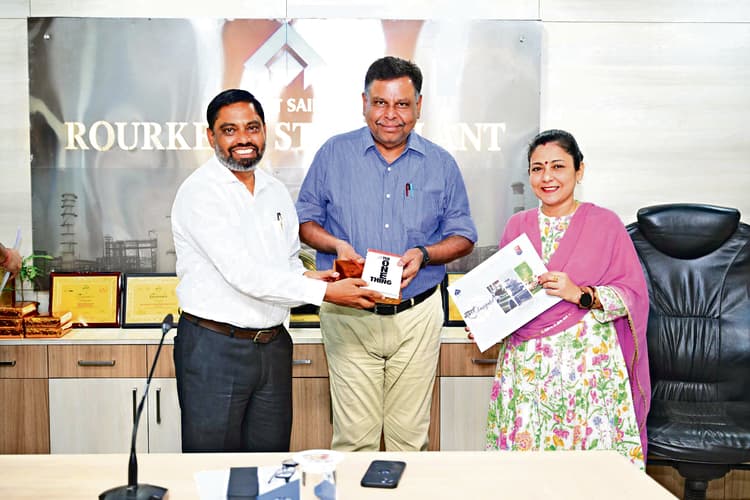 Rourkela News: पदोन्नति आपकी कड़ी मेहनत और समर्पण का प्रतिबिंब : आलोक वर्मा