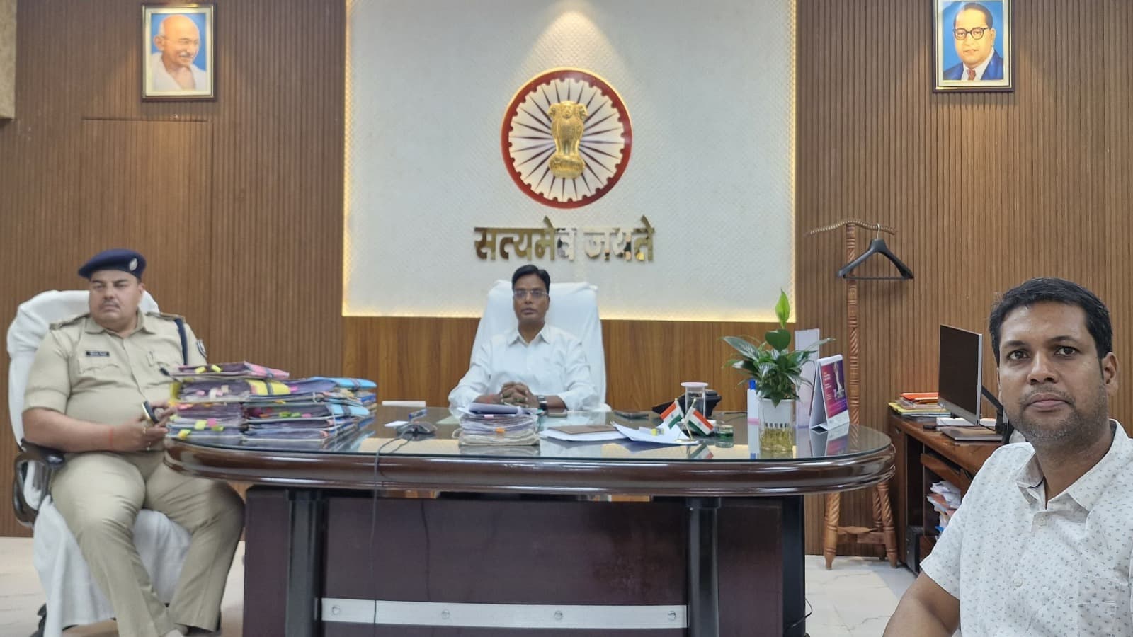 हज अभियान की पूर्व तैयारी को लेकर हुई समीक्षा बैठक