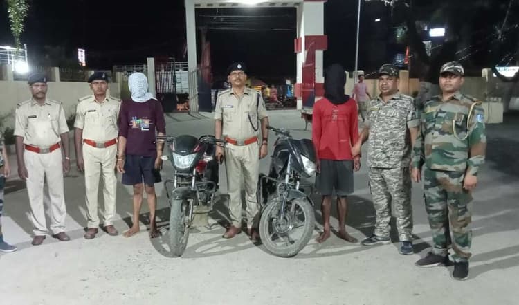 चोरी की दो बाइक के साथ दो आरोपी गिरफ्तार