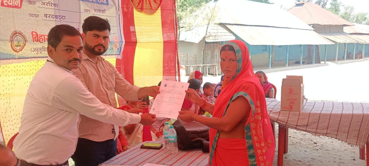 विकास शिविर में दी योजनाओं की जानकारी