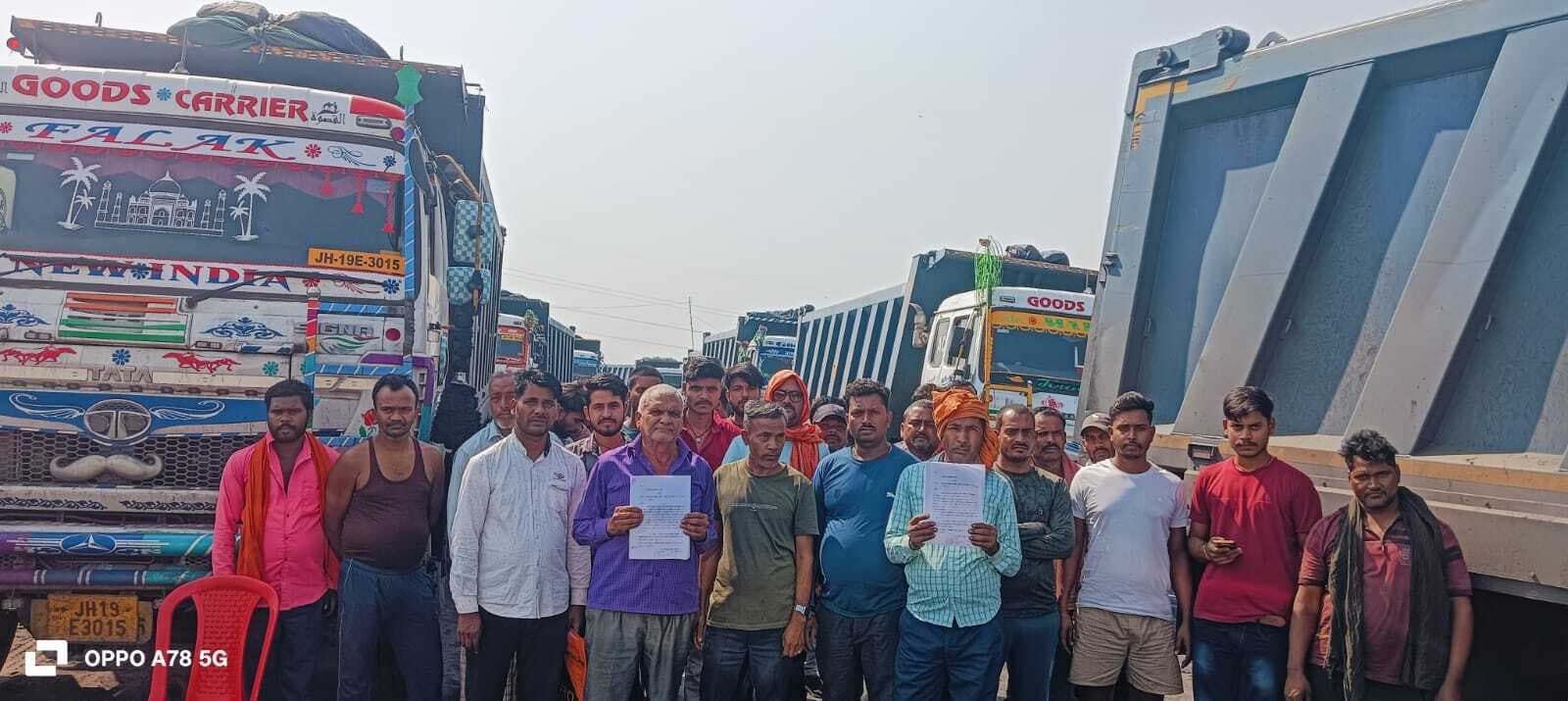 रैयतों ने कोयले का परिवहन रोका, हंगामा