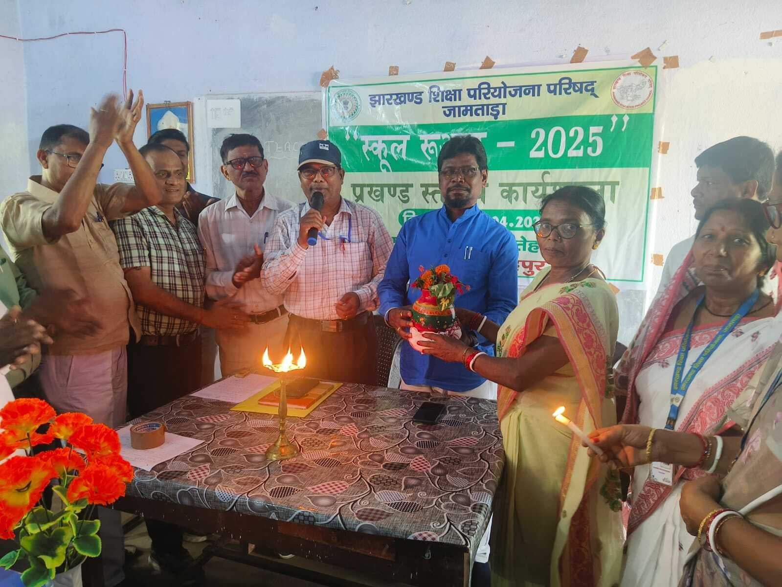 ड्रॉपआउट बच्चों का स्कूलों में कराएं नामांकन : बीइइओ