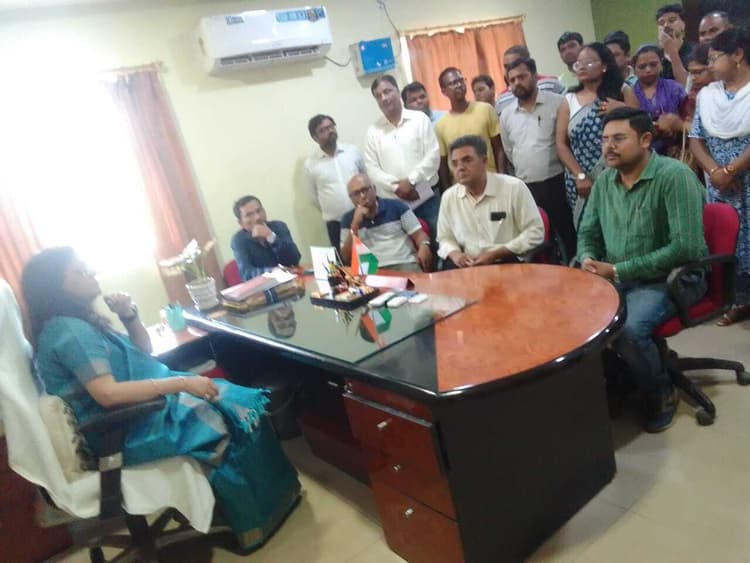 Chaibasa News : वाेकेशनल शिक्षकों की समस्या सिंडिकेट मीटिंग में सुलझायेंगे : कुलपति
