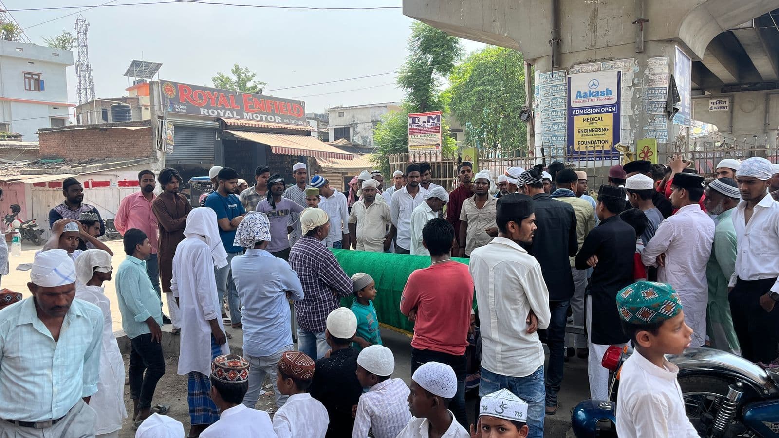 Motihari: चाकू गोदकर युवक की हत्या, हमलावर फरार