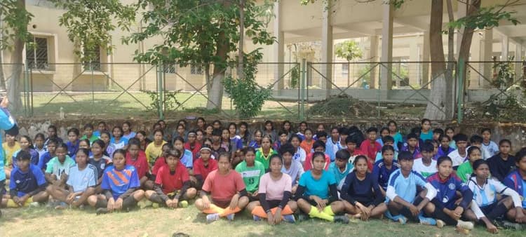 Sports : एआइएफएफ फीफा फुटबॉल अकादमी के लिए ट्रायल शुरू