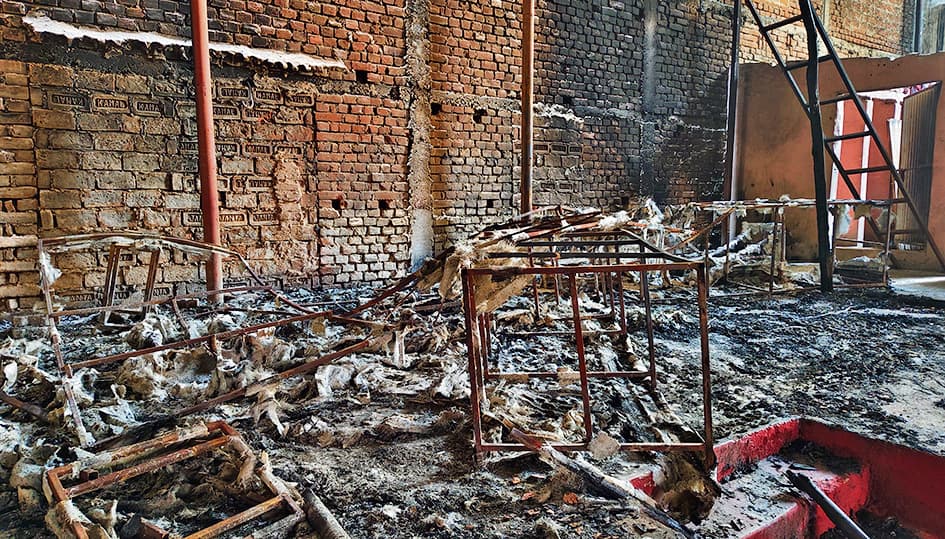 Jehanabad : शॉर्ट-सर्किट से मैरेज हॉल में लगी आग पांच लाख की संपत्ति जलकर राख
