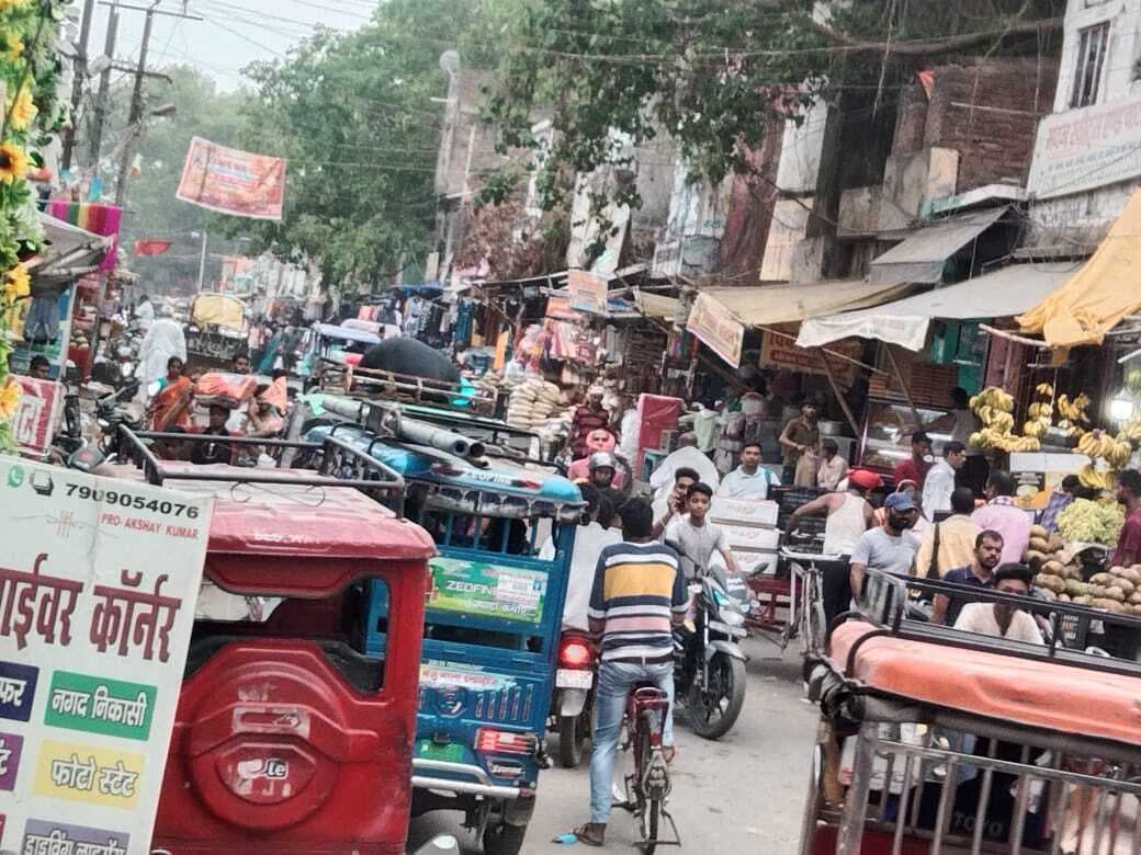 शहर के अतिक्रमण को लेकर जिला व नगर प्रशासन पड़ा शिथिल