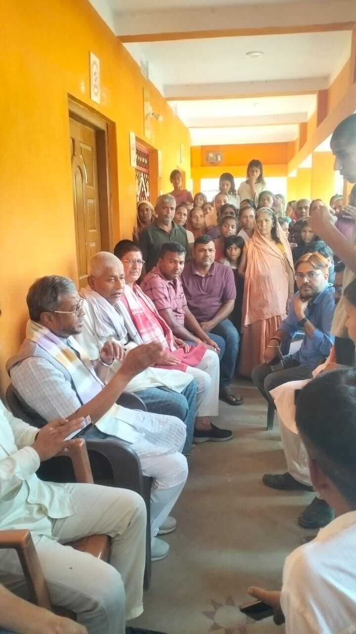 Giridih News :बाबूलाल मरांडी ने किया गांवों का दौरा