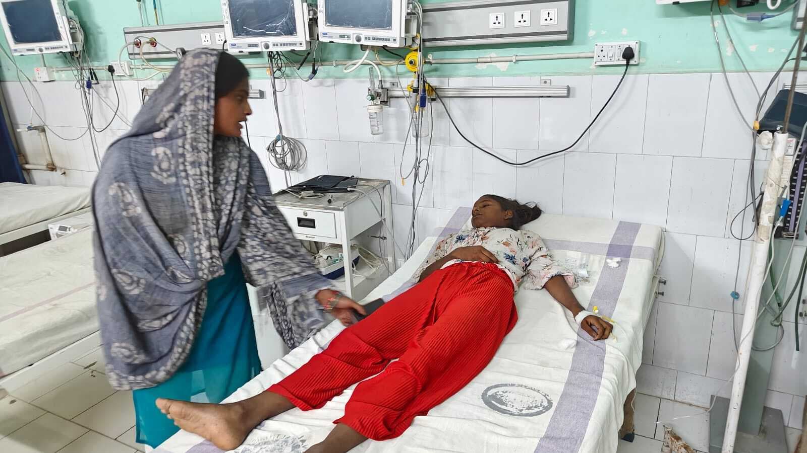 Bhagalpur news चमकी बुखार से बच्ची की हालत गंभीर