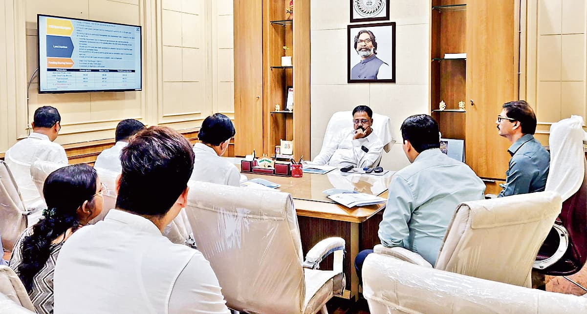 Ranchi News : स्मार्ट सिटी के कमांड सेंटर की उपयोगिता बढ़ायें : मंत्री