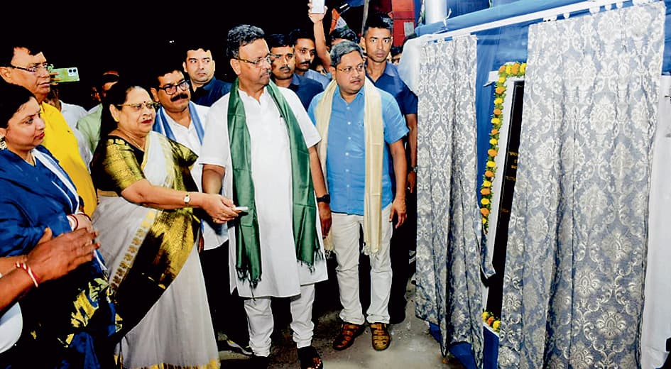 जोका में दुरूस्त होगी निकासी व्यवस्था, मेयर ने कई परियोजनाओं का किया शिलान्यास