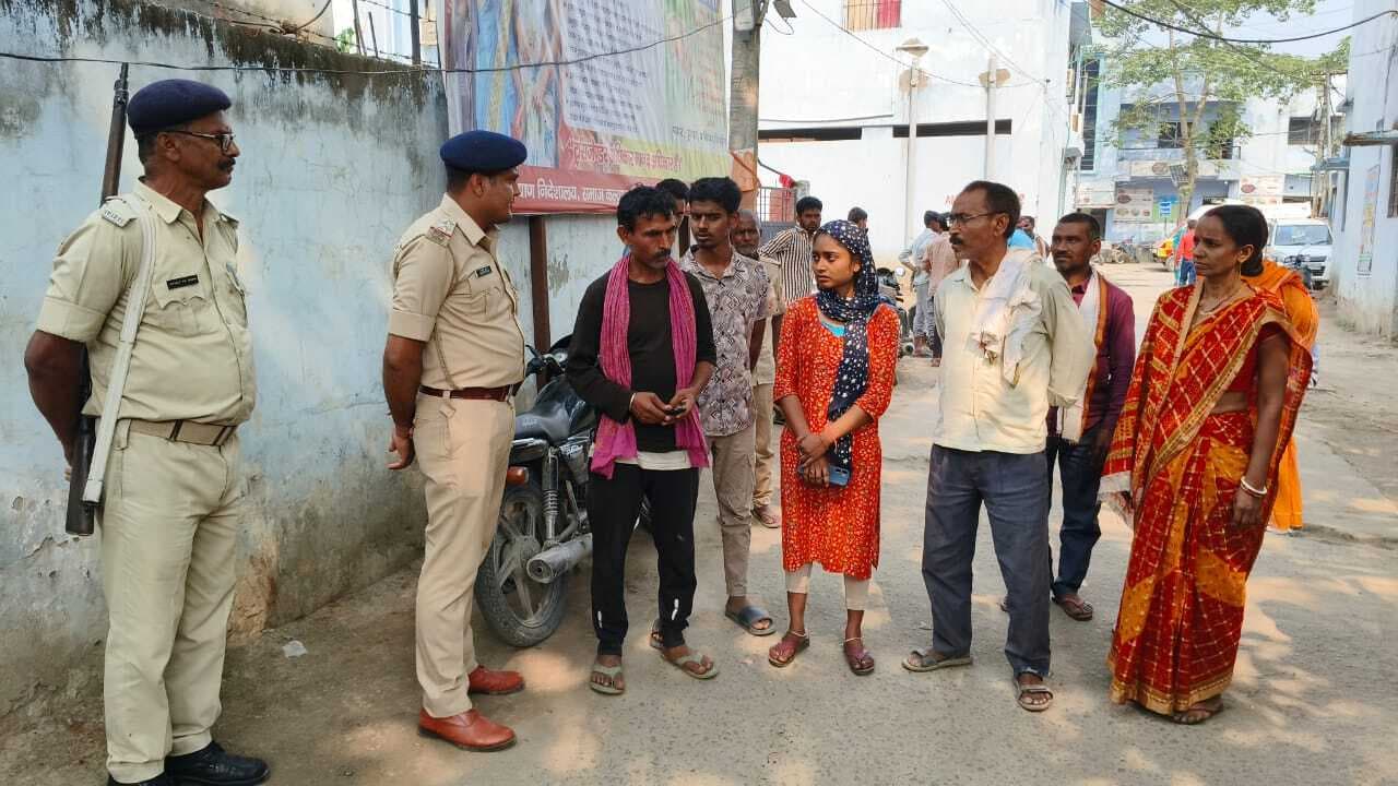 hajipur news. दहेज में बुलेट बाइक नहीं देने पर विवाहिता की गला दबा कर हत्या