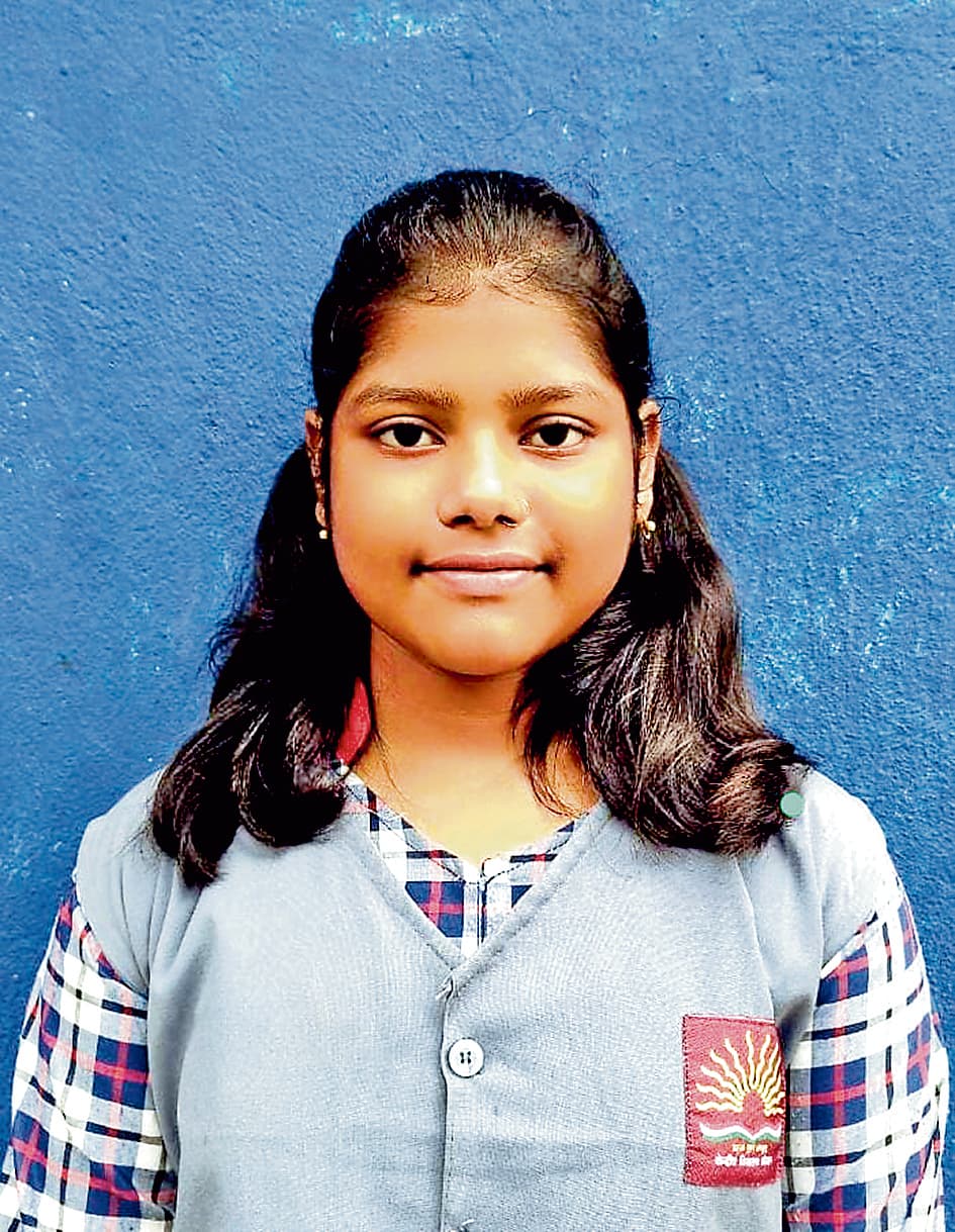 बोलपुर की अनुष्का दास ने राष्ट्रीय ड्राइंग प्रतियोगिता में हासिल किया तृतीय स्थान