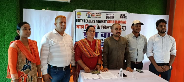 बाल विवाह रोकने के लिए धर्मगुरुओं को किया गया जागरूक