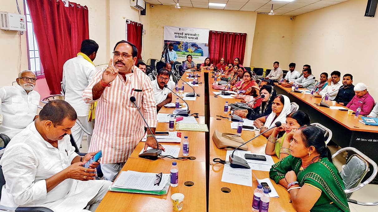 Jehanabad : मुख्य पार्षद व इओ के बीच विवाद से नप की बैठक रही बेनतीजा