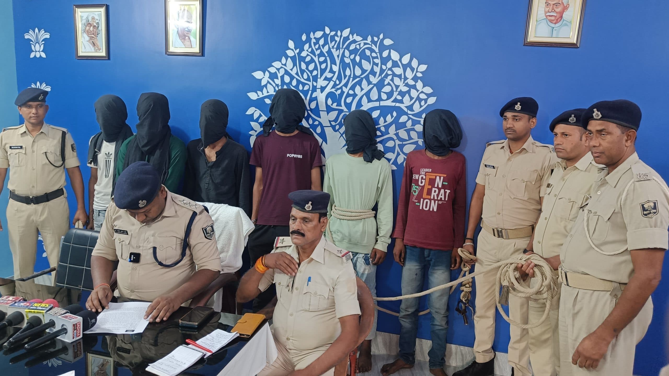 Bhagalpur news पुलिस ने लूटपाट मामले का खुलासा कर छह अपराधियों को भेजा जेल