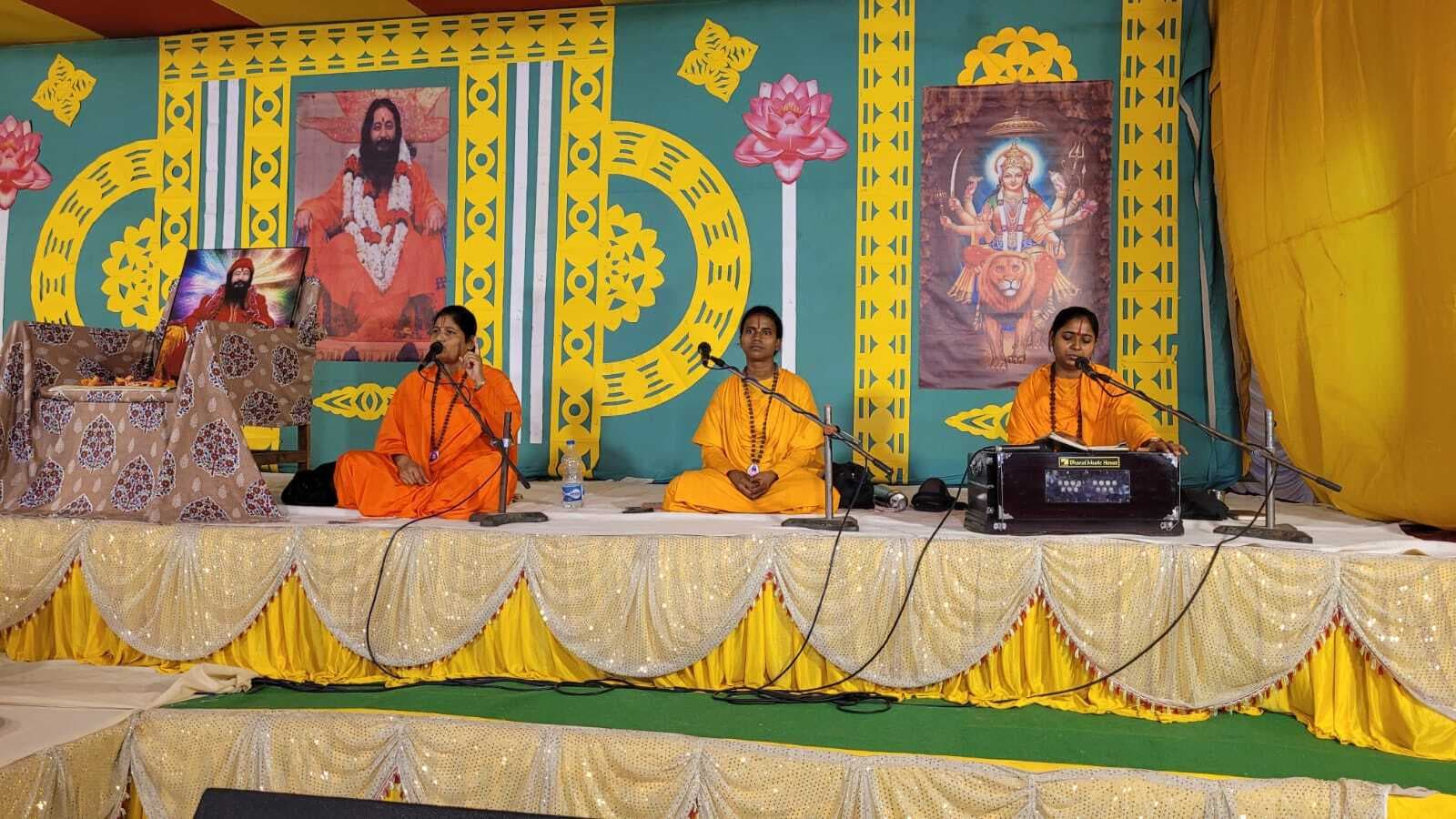 ''संगच्छध्वं संवदध्वं'' का एकता सूत्र सिखाता है मां महिषासुरमर्दिनी चरित्र