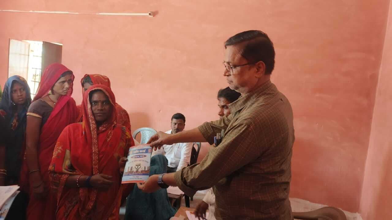 खाड़ा में लगा विकास शिविर