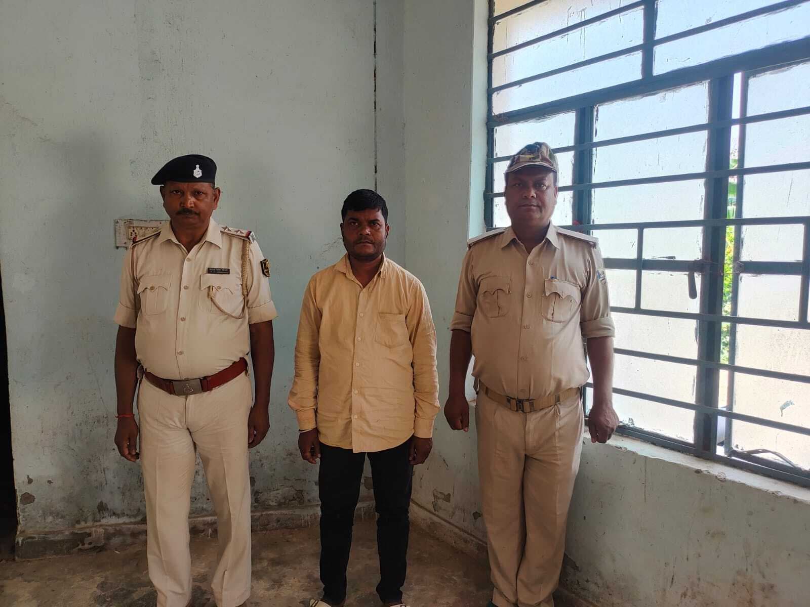 Motihari:नशे में एचएम गिरफ्तार, निलंबन की अनुशंसा