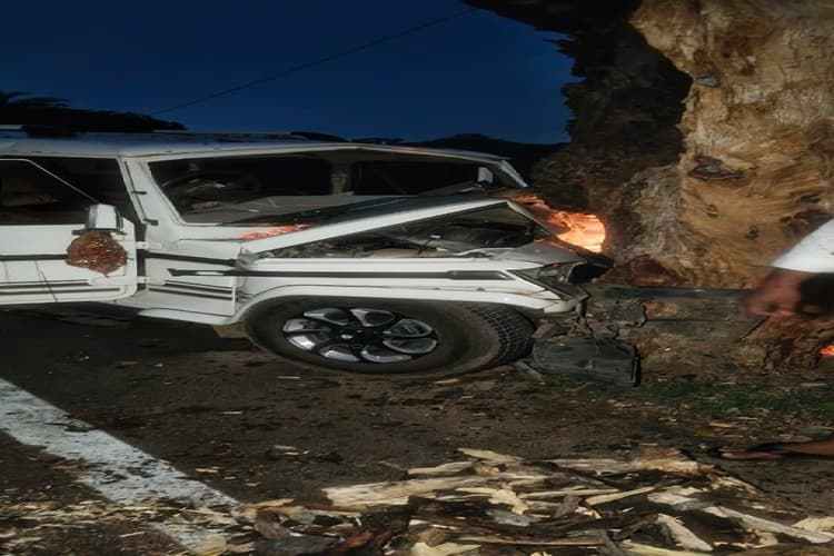 गिरिडीह में अलग-अलग सड़क हादसों में चार लोगों की मौत, दस घायल