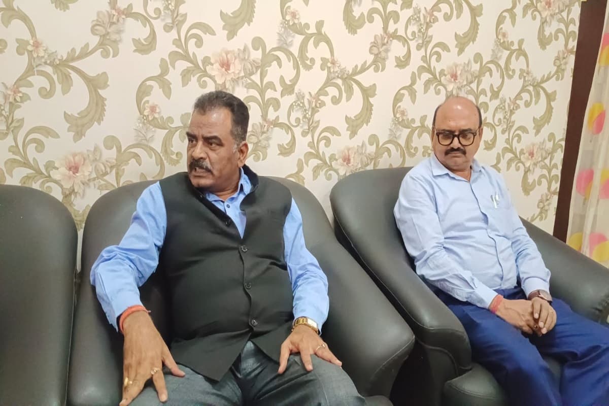 प्रभात खबर से बातचीत करते सीसीएल के सीएमडी एनके सिंह