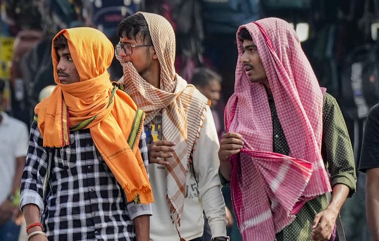 Bihar Weather: बिहार में 4 दिनों तक सताएगा गर्मी का मौसम, 4 डिग्री तक बढ़ेगा तापमान