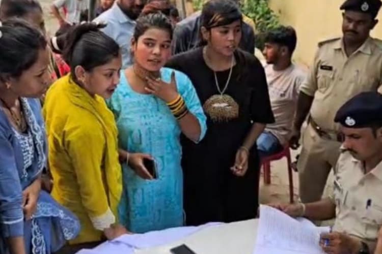 बिहार के इस जिले में ऑर्केस्ट्रा पर लगा बैन, इस वजह से जिला प्रशासन ने लिया ये बड़ा फैसला