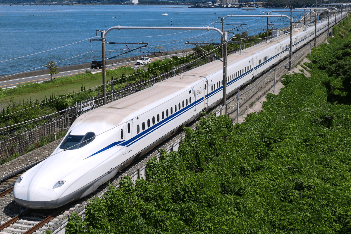 Bullet Train: बिहार के इस जिले से होकर गुजरेगी बुलेट ट्रेन, रैयतों की चमक जाएगी किस्मत!