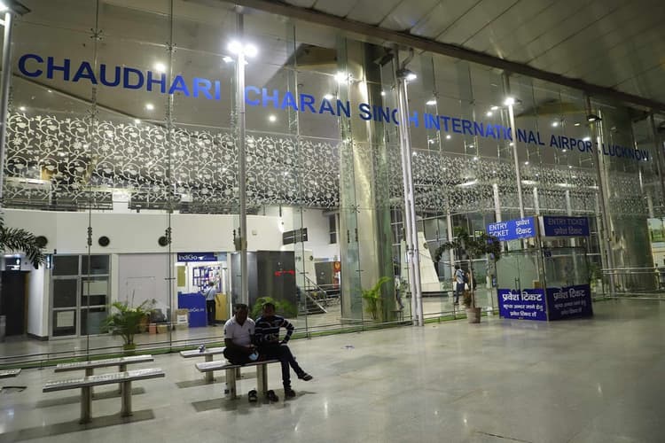 सीजफायर के बाद लखनऊ से चंडीगढ़ और किशनगढ़ की उड़ानें फिर शुरू, श्रीनगर फ्लाइट पर मौजूदा रोक