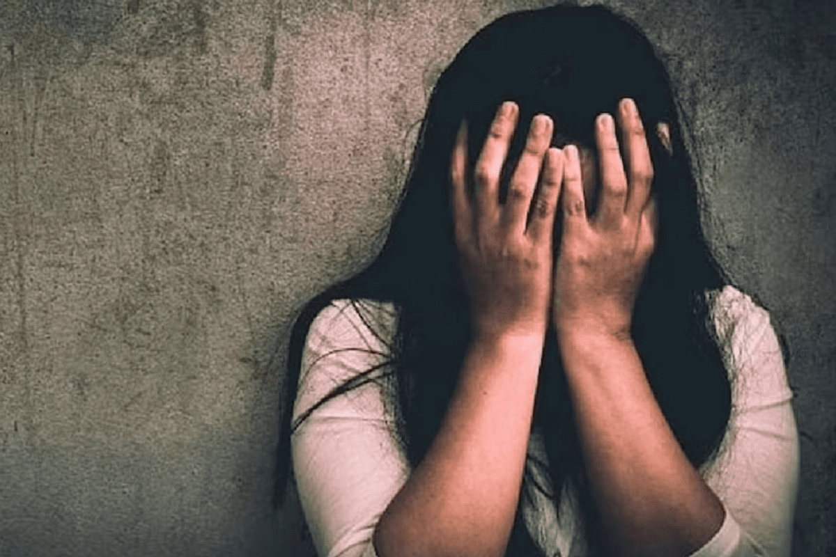 Bihar Crime: नकली पिस्टल दिखाकर तीन दरिंदों ने युवती के साथ किया दुष्कर्म, जान से मारने की धमकी