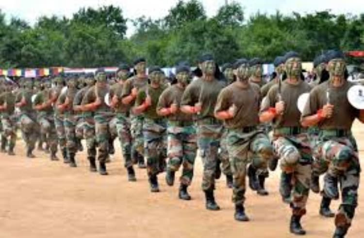 Defense: सेना के लिए 15 साल की जरूरतों का रोडमैप किया गया पेश