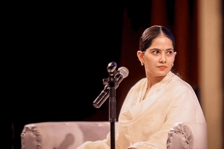 Jaya Kishori: बदले की भावना रखना तुच्छ लोगों का काम है समझदार लोग अपने लक्ष्य पर ध्यान देते है